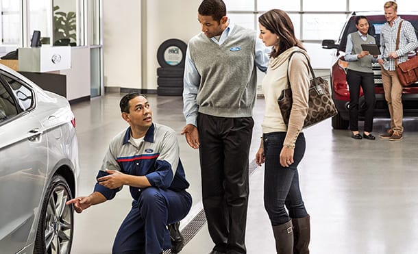 Descubre promociones para hacer el servicio automotriz a tu vehículo Ford