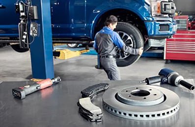 Conoce cuándo llevar tu vehículo Ford a Servicio Automotriz