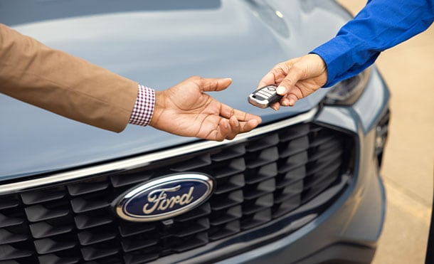 Conoce las formas y métodos de pago en Vehículos Seminuevos Certificados Ford