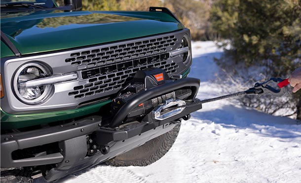 Winch WARN equipado de serie en Ford Bronco Everglades 2024, SUV para OffRoad Extremo