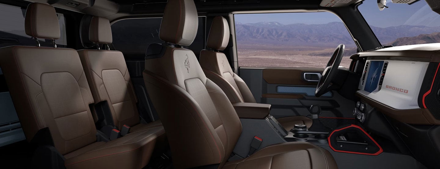 Asientos de Piel perforada de Estilo Tartán Escocés Ford Bronco Heritage Limited 2023