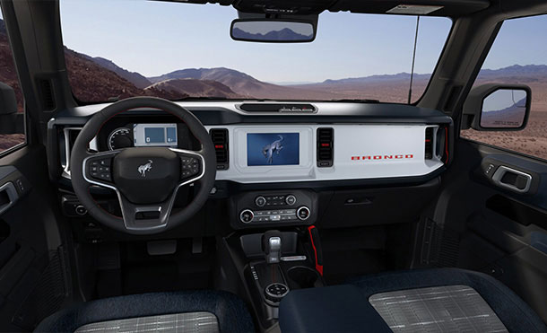 Interior Vintage de Camioneta SUV Edición Especial Retro Ford Bronco Heritage 4 Puertas