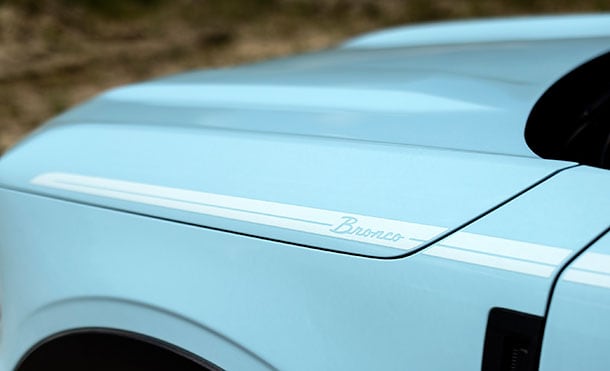 Ford Bronco Sport Heritage 2023 con Carrocería y Detalles de Diseño Vintage