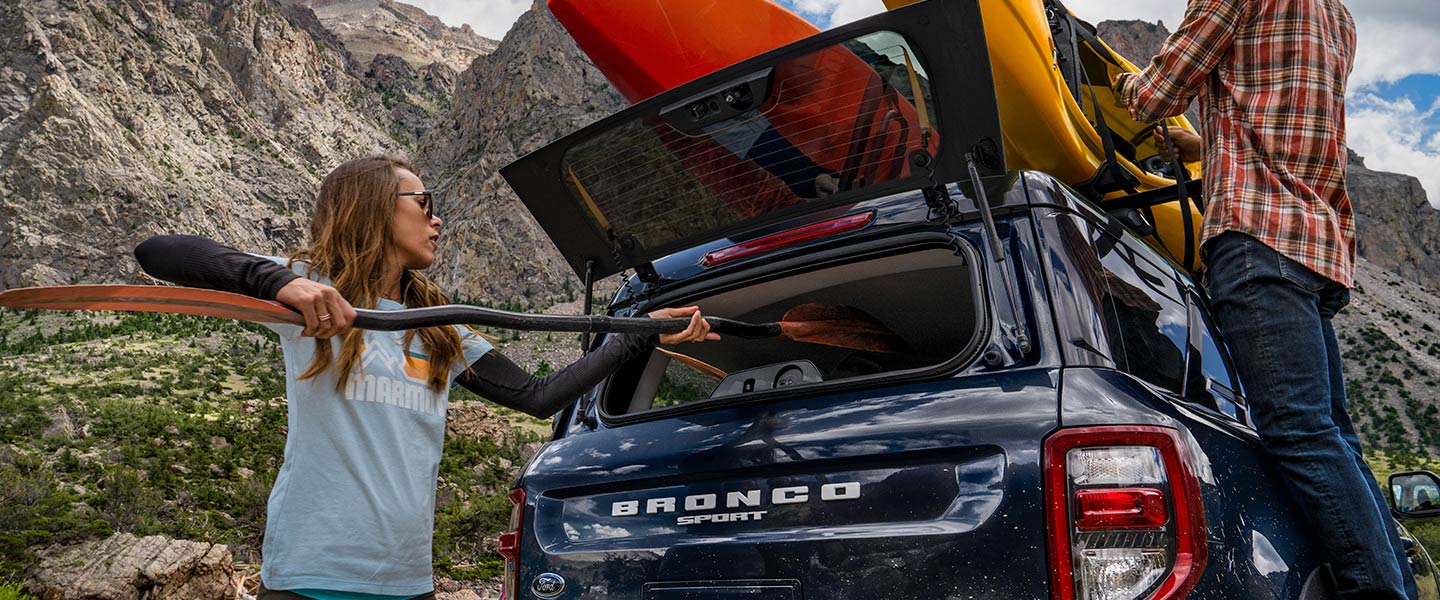 Conoce el Kit de almacenamiento y transporte de Equipo Deportivo Kayak de Ford Bronco Sport
