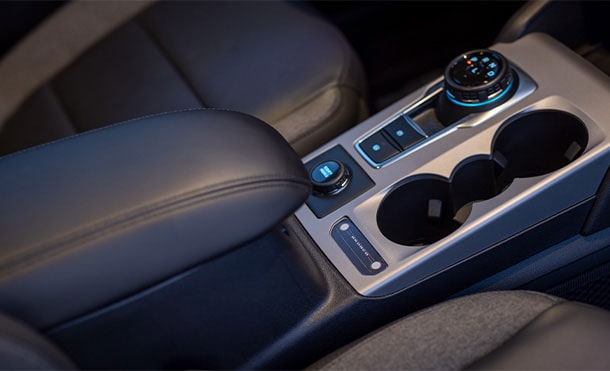 Asientos de Piel Eléctricos incluidos en Ford Bronco Sport Black Appearance 2024