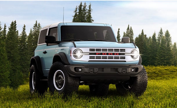 Camioneta SUV Todoterreno Edición Especial Ford Bronco Heritage Limited 2023, con 1966 unidades