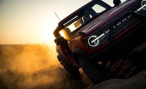 Equipa tu Camioneta SUV Todoterreno Ford Bronco 2023 con el Paquete Sasquatch para Off-Road