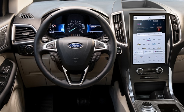 Camioneta SUV Ford Edge 2023 con Pantalla Táctil que permite conectar tu smartphone a través de SYNC