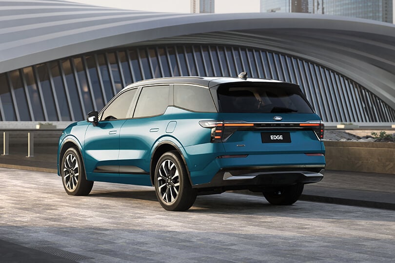 Manijas con Sistema Oculto de Ford Edge HEV 2026 retráctiles para un diseño elegante