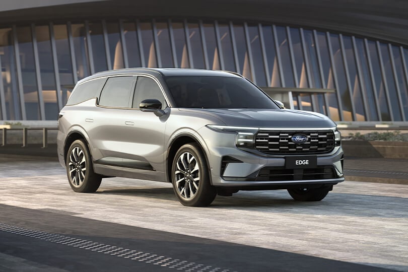 Tracción All Wheel Drive equipada en Versión Titanium de Ford Edge 2026, SUV Híbrida