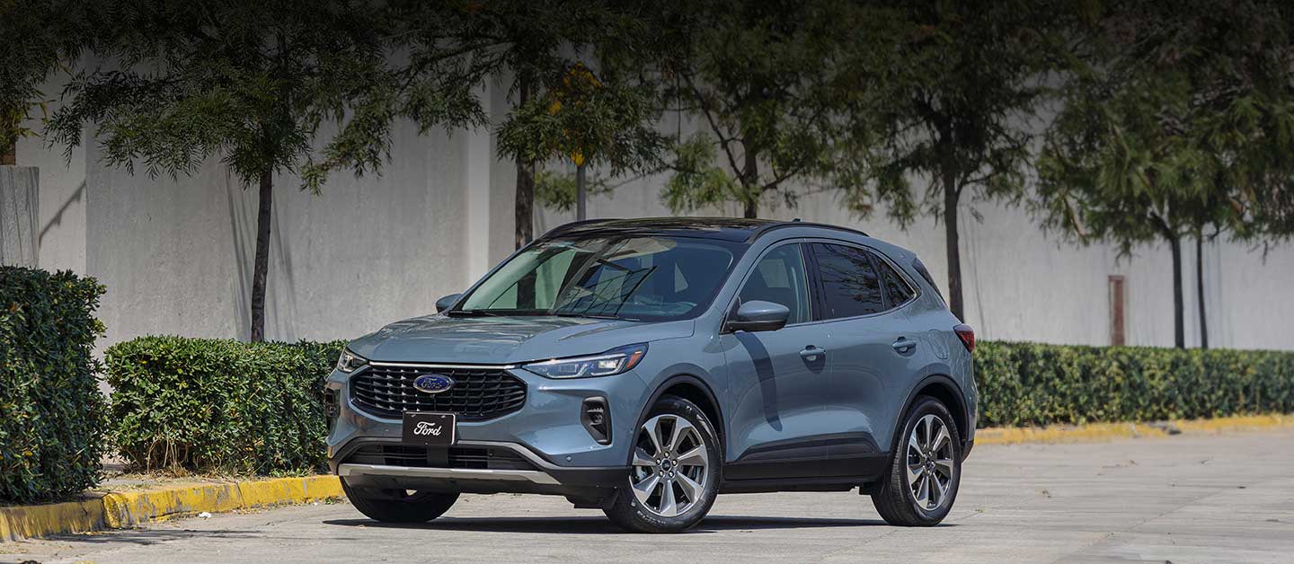 Conoce las Características y Especificaciones de Ford Escape Híbrida 2025