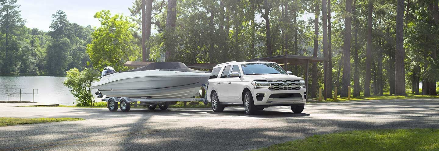 Configura Asistencias de Manejo para Remolque en Pantalla de Camioneta SUV Ford Expedition 2023