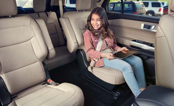 Ford Explorer 2023 Camioneta SUV equipada con Asistencias de Manejo avanzadas