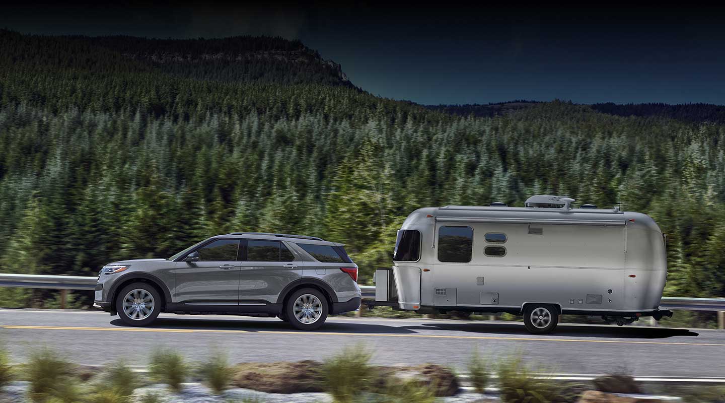 Renovado Diseño de Ford Explorer 2025, SUV de 3 filas y Gran Capacidad de Remolque