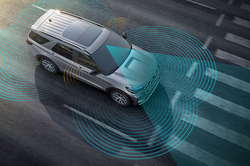 Conduce con seguridad con el equipamiento en Sensores de la Camioneta SUV Ford Explorer 2026