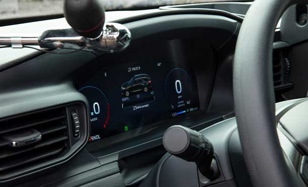 Ford Explorer Police Interceptor 2025, SUV preparada para patrulla con Cluster de 12.3 pulgadas