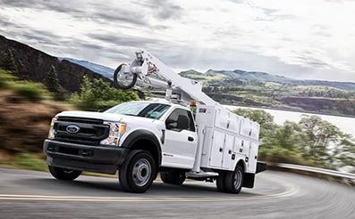Asistencia Ford de Arranque en Pendientes aplica frenos en subidas evitando deslizamientos