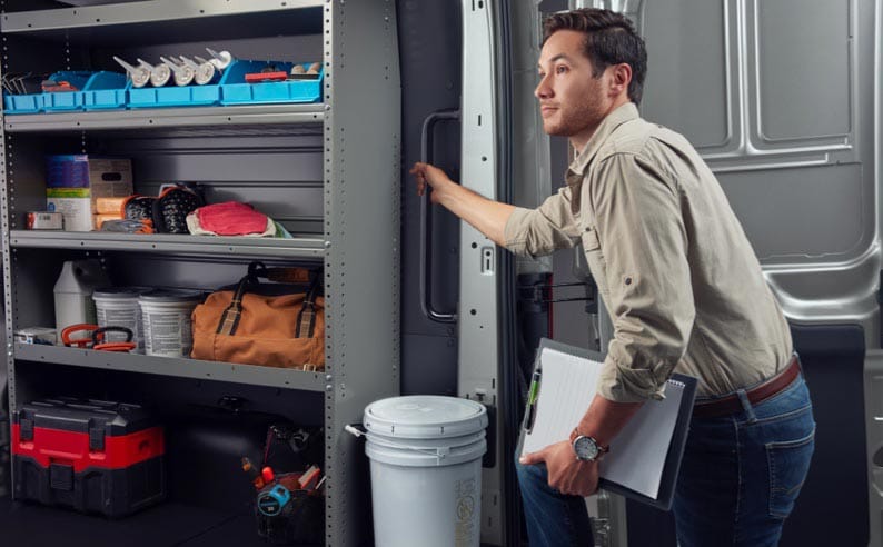 Beneficios de Precio, Rendimiento y Servicio de los Vehículos Comerciales Ford para tu Empresa