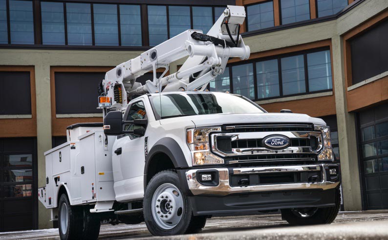Las Flotillas de Vehículos Comerciales Ford ofrecen Rendimiento en uso  Empresarial o Gubernamental