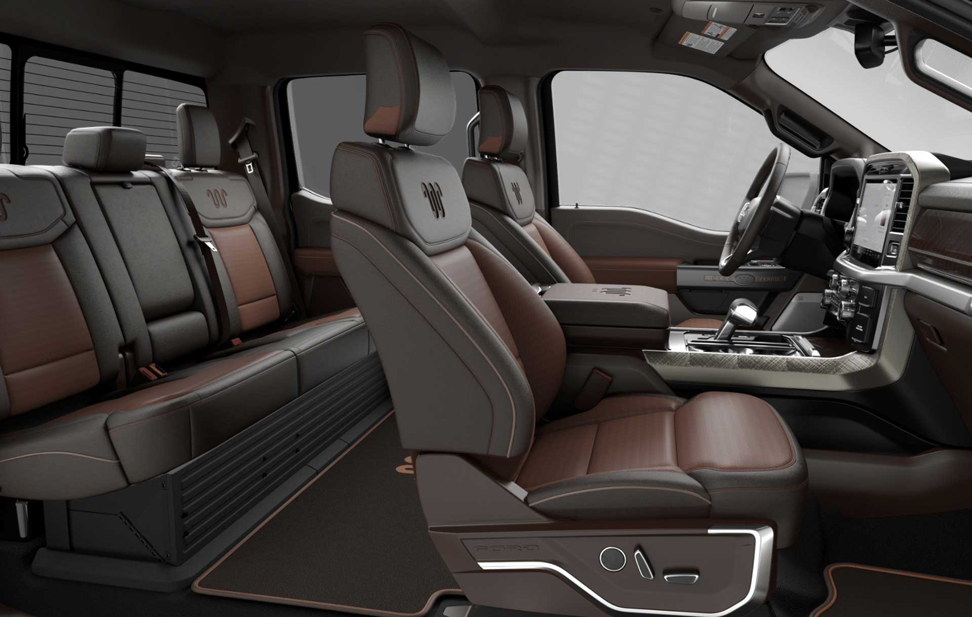 Pickup Ford Lobo 2026, cómodos interiores con asientos en piel bicolor café versión King Ranch