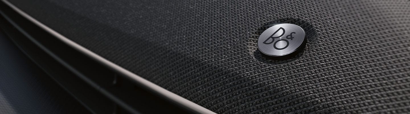 Bocinas Bang Olufsen Equipadas en Camioneta SUV Eléctrica Ford Mustang Mach-E