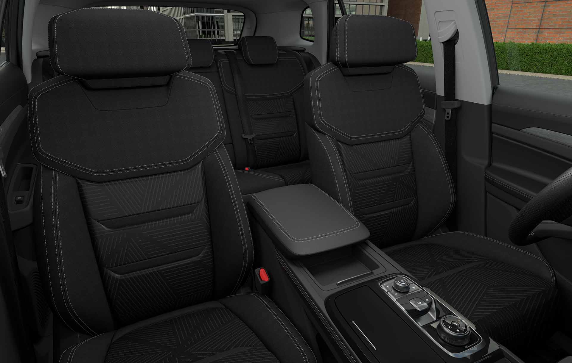 Interior de Ford Territory 2027, SUV con Asientos de Tela Color Negro en versión Ambiente